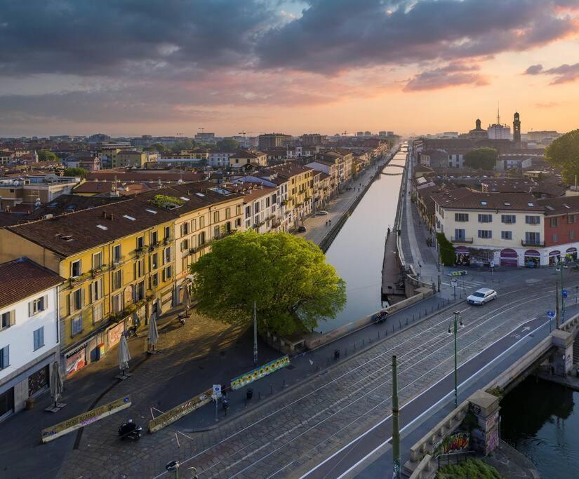 Navigli - Downtown - Duomo Spacious Two Bedroom Apartment - Close To Metro - Ac - Wi-Fi Milan Extérieur photo